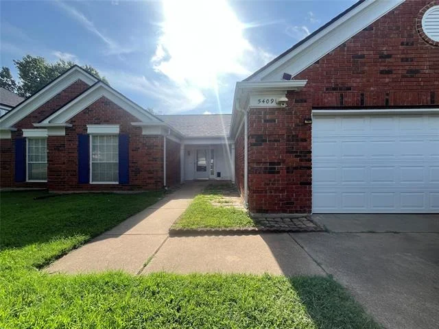 Photo of 5409 Lookout Trail
