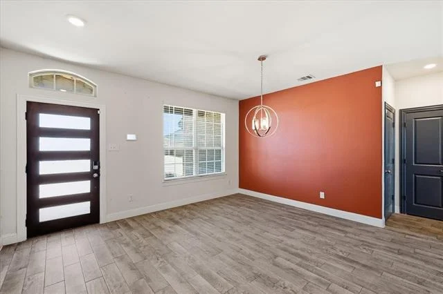 Photo of 10421 Table Bluff Street