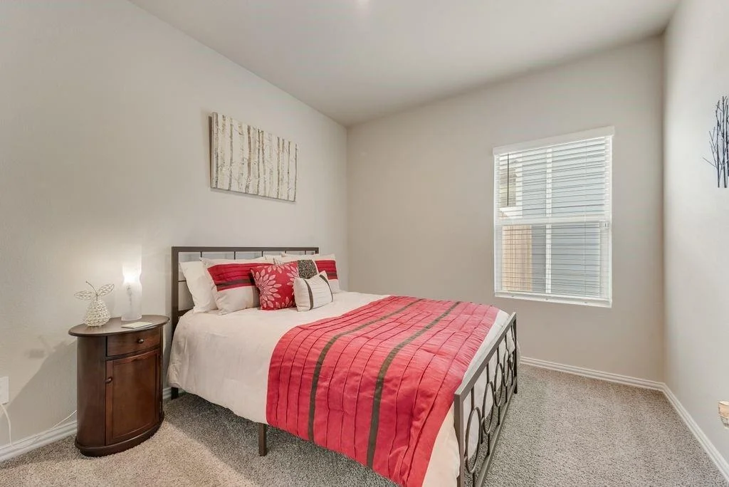 Photo of 972 Tulip Trail