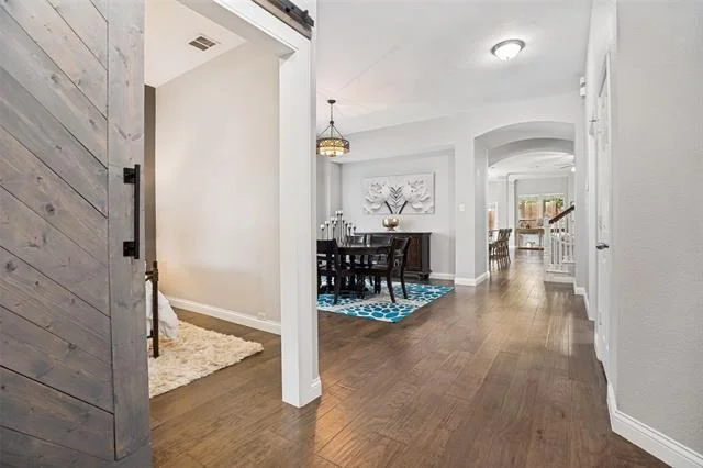Photo of 3901 Denridge Lane