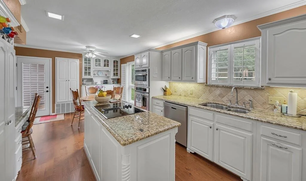 Photo of 3818 Westchester Drive