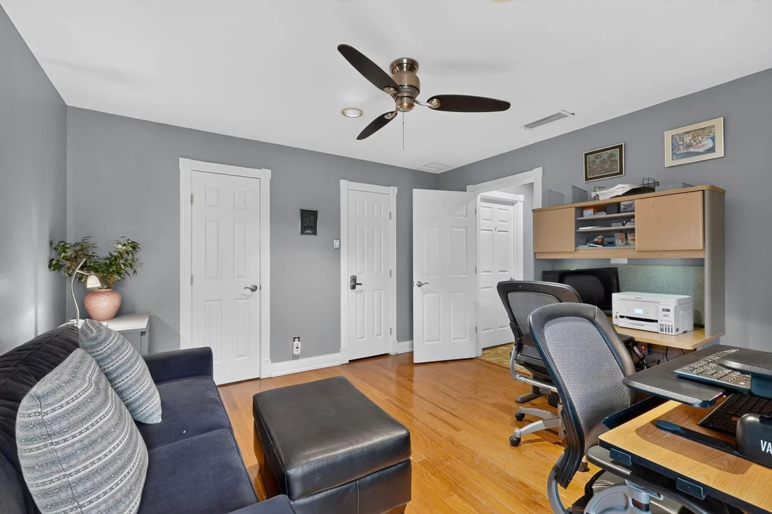 Photo of 7221 Pleasant View Drive