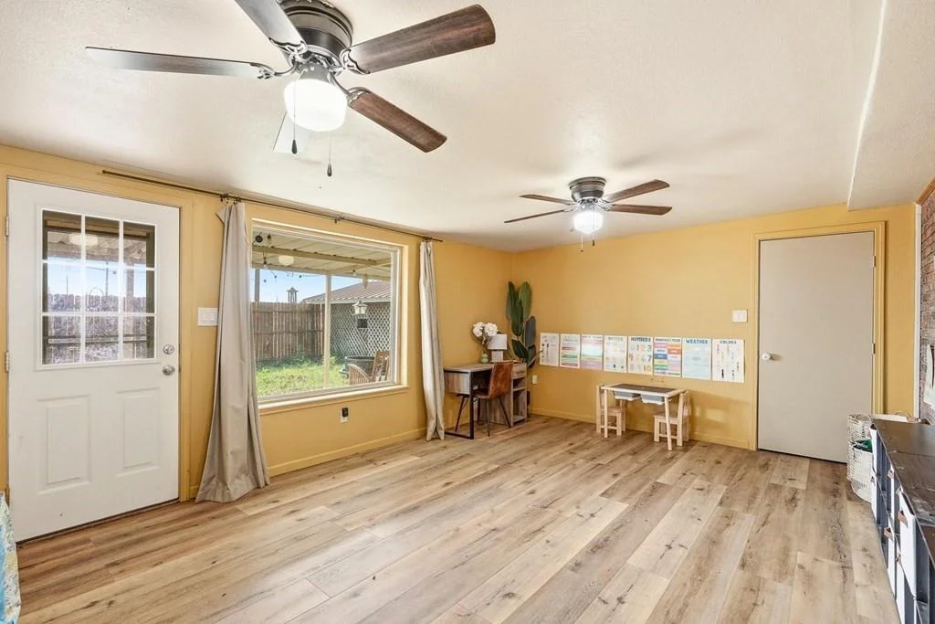 Photo of 1435 Bandera Dr