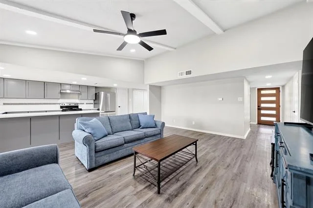 Photo of 4333 Woodbluff Drive