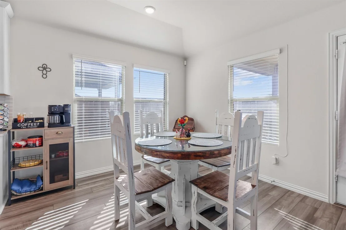 Photo of 3505 Kingsview Drive