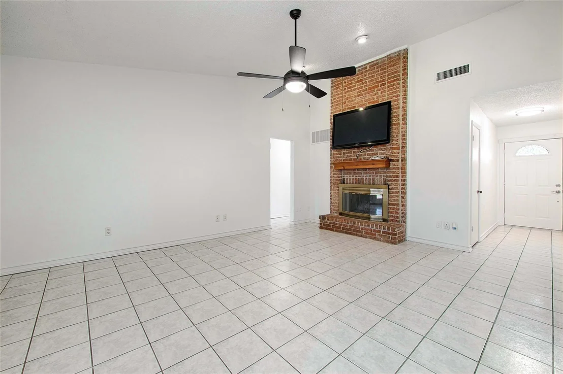 Photo of 2511 Via Avenida