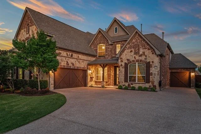 Photo of 2812 Waverley Drive