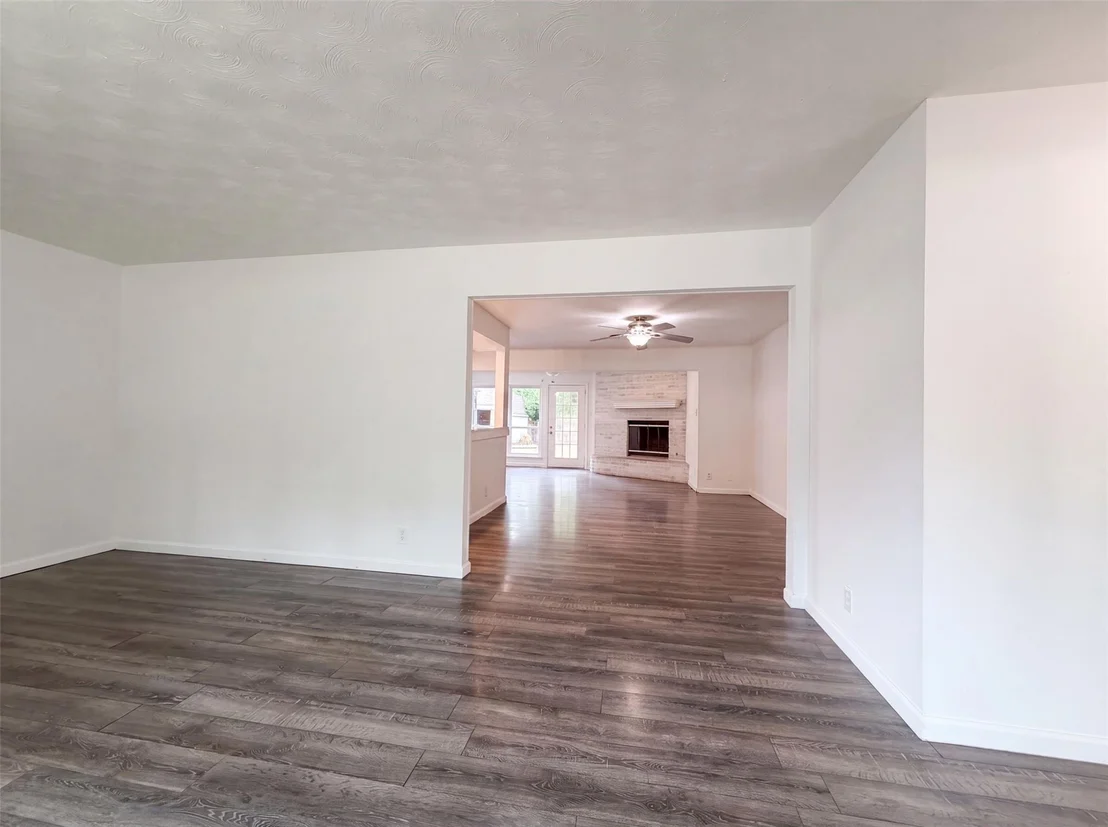 Photo of 1805 Brookview Drive
