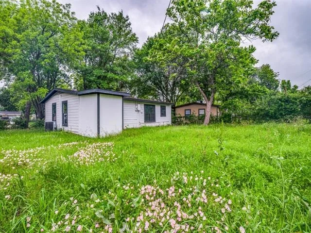 Photo of 616 Leyenda Drive