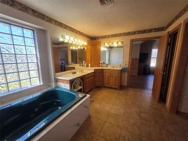 Photo of 1404 Roanoake Drive