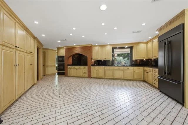 Photo of 112 Willowbrook Drive