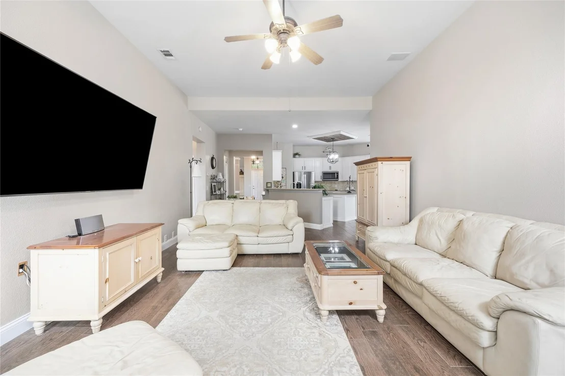 Photo of 1004 Dover Heights Trail
