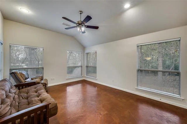 Photo of 4401 Oak Shores Circle