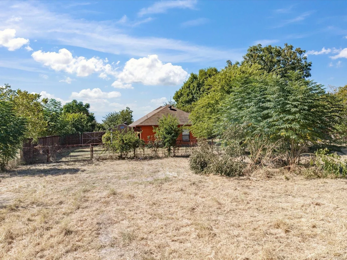 Photo of 840 Lynn Ann Drive