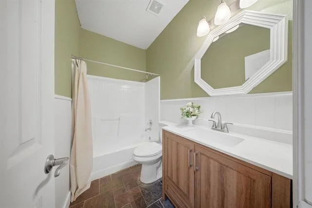 Photo of 2409 Buckeye Drive