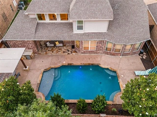 Photo of 2812 Waverley Drive