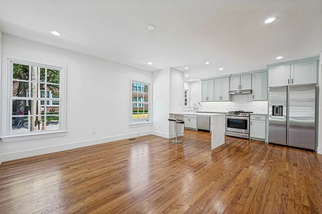 Photo of 4301 Glenwick Lane