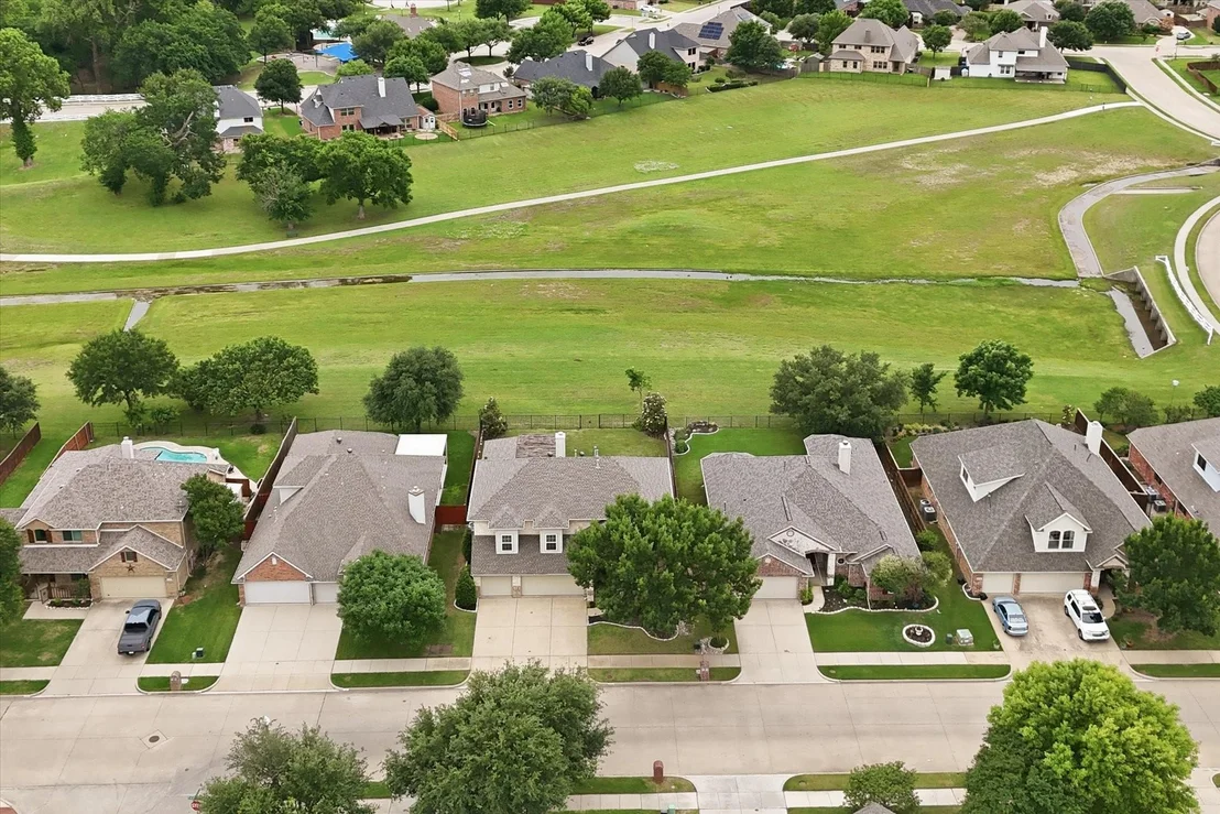 Photo of 5405 Parkplace Drive