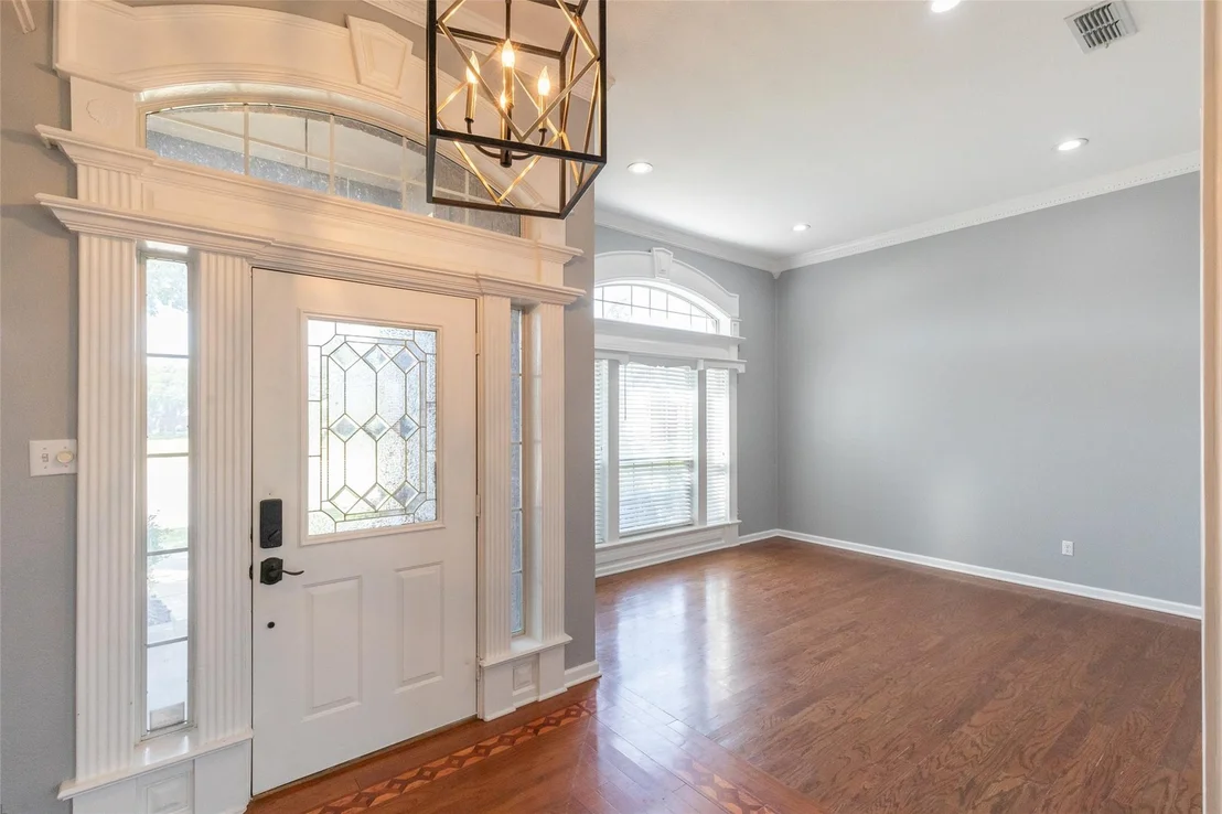 Photo of 1418 Kingwood Circle