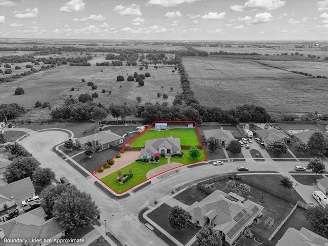 Photo of 910 Springdale Lane