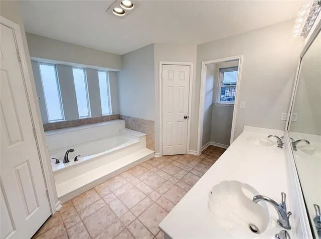 Photo of 2300 Ridgewood