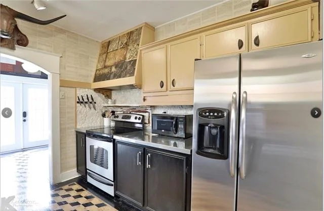 Photo of 1033 Highland Avenue