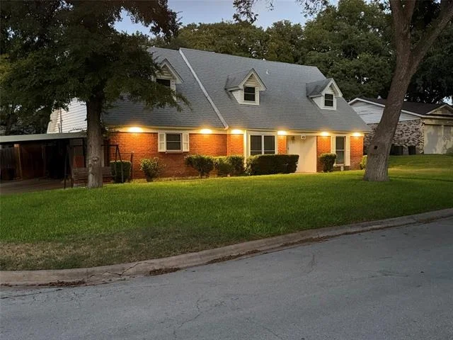 Photo of 401 Glenhaven Drive
