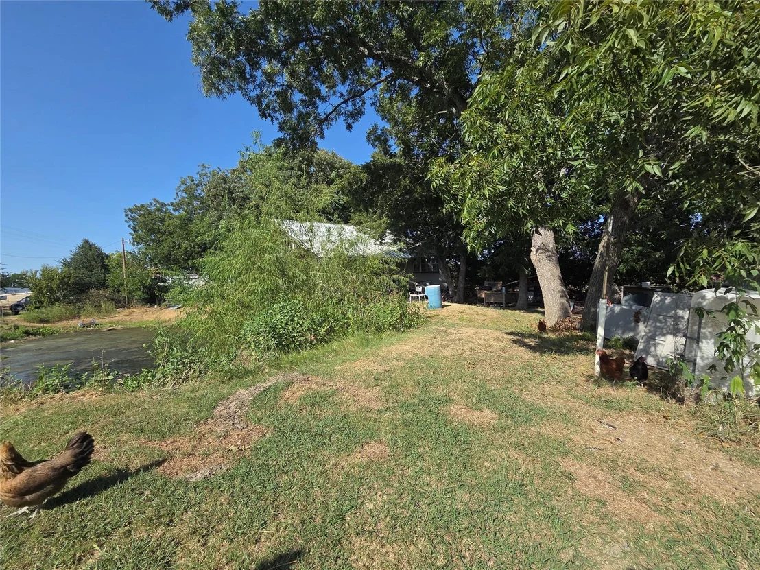 Photo of 2707 S State Highway 121 Highway S