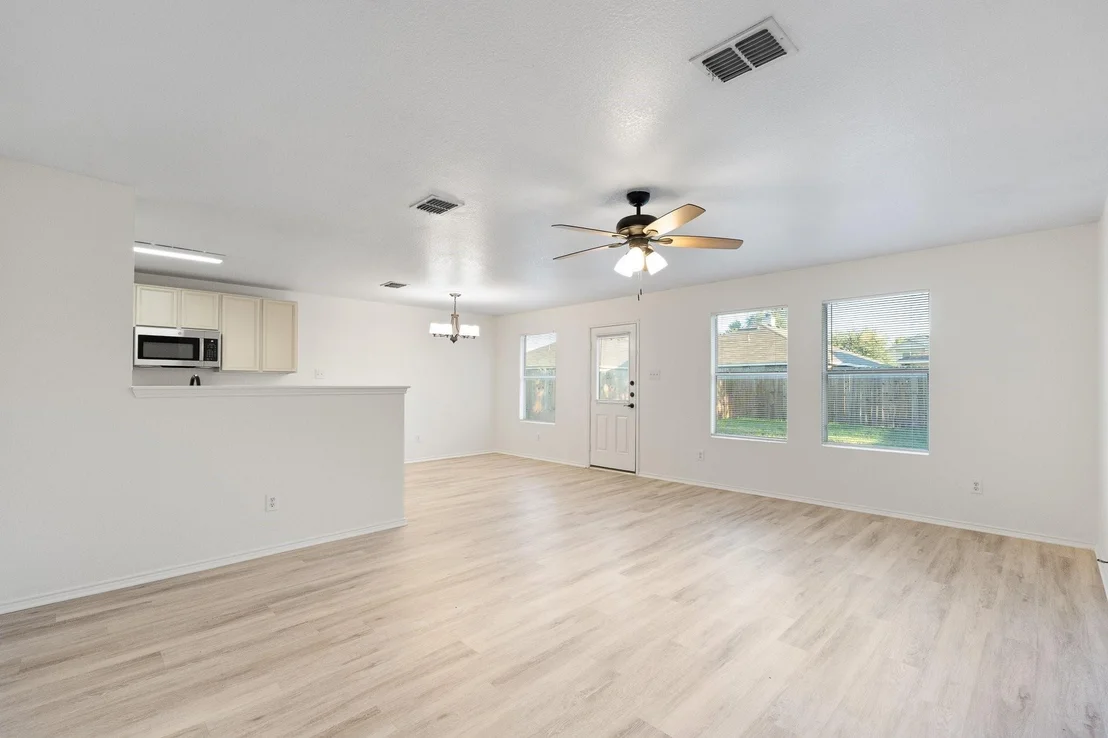 Photo of 1128 Boxwood Drive