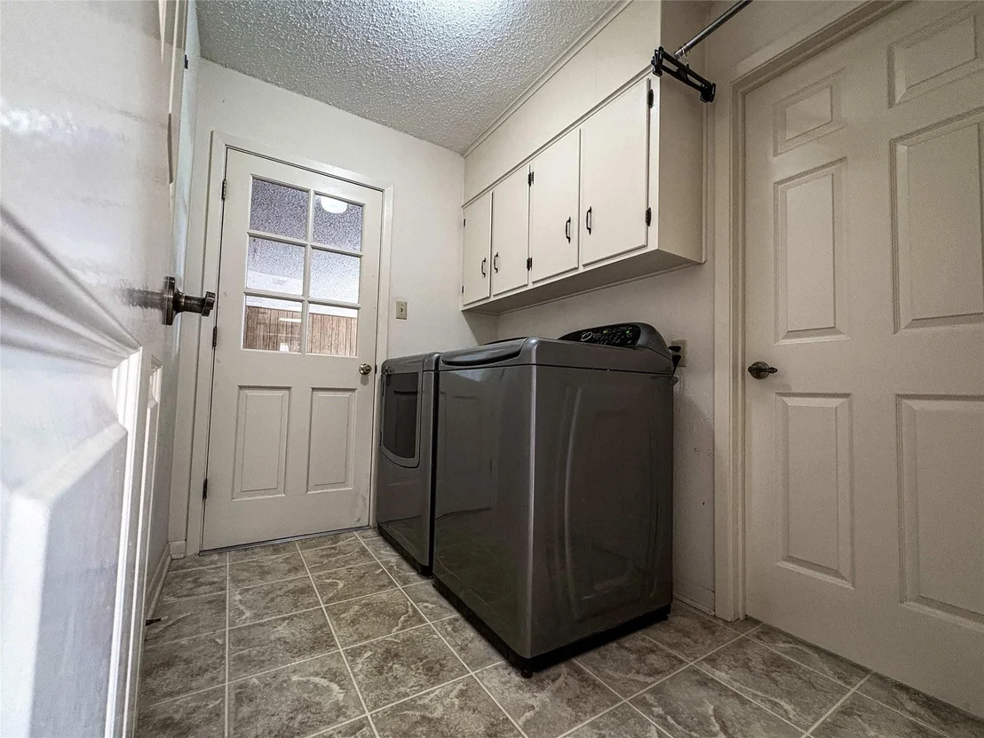 Photo of 802 Circle Drive
