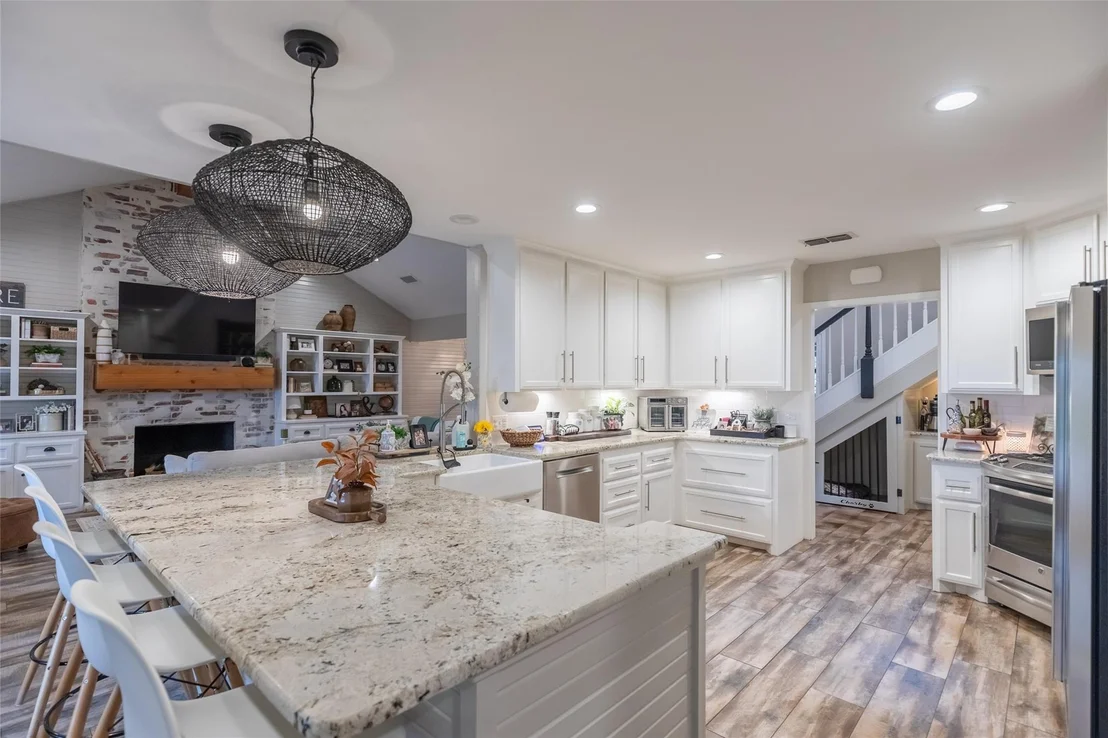 Photo of 23 Lytle Place Drive