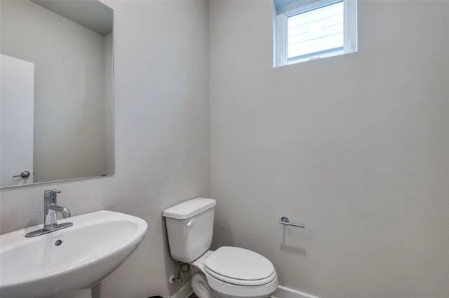 Photo of 1225 Crownview Lane