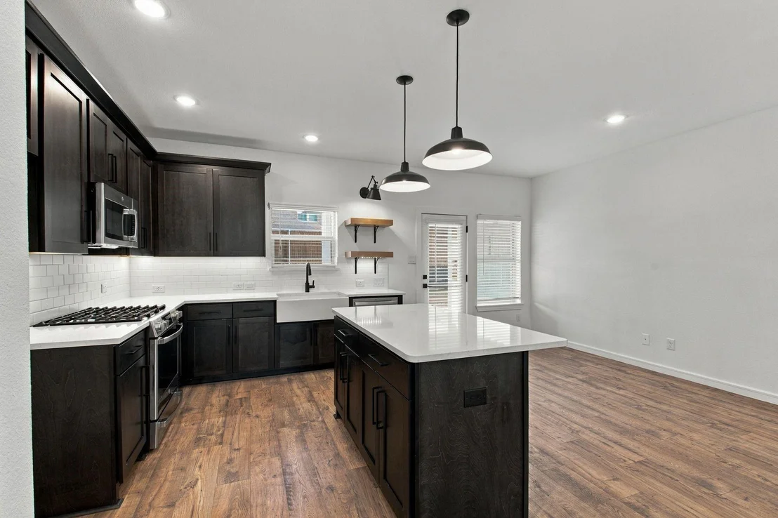 Photo of 604 Brook View Drive
