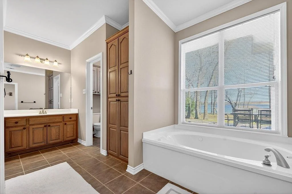 Photo of 7811 Double Oaks Road