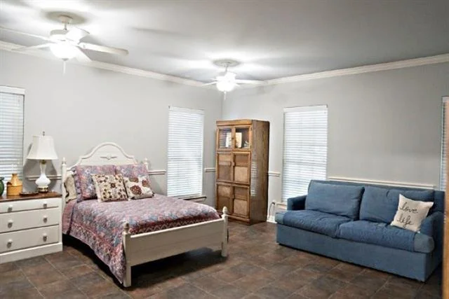 Photo of 3699 Sabine Street