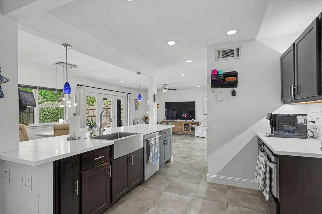 Photo of 1605 Blake Drive