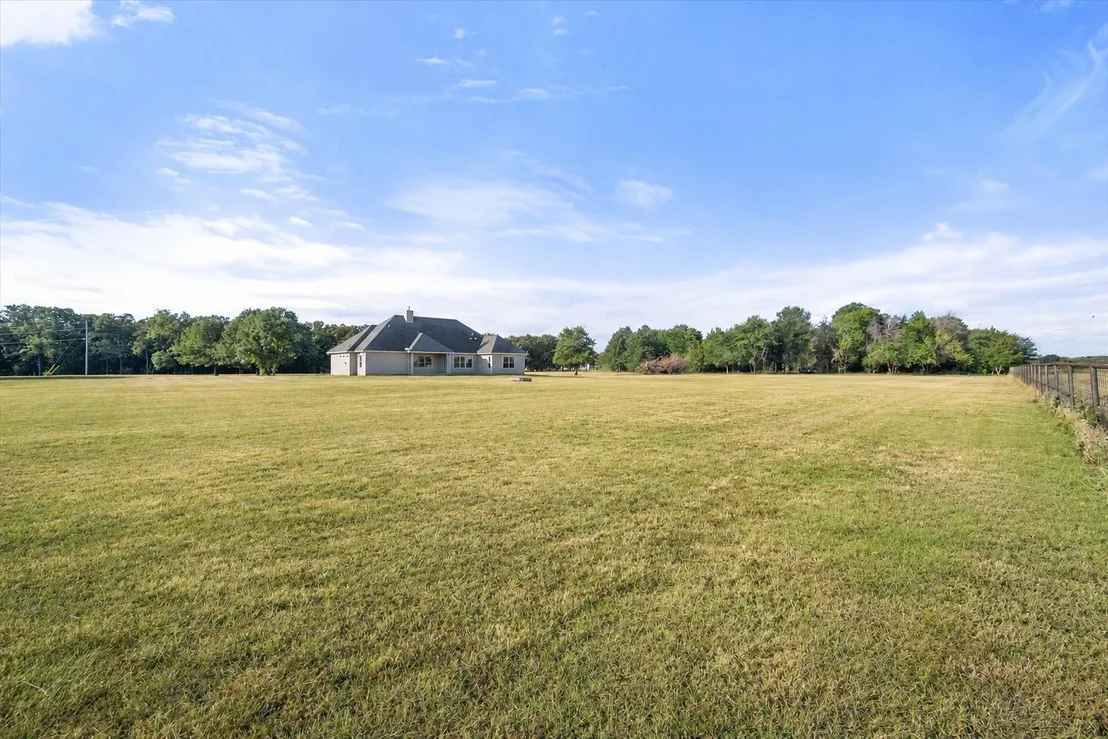 Photo of 193 Caddo Trail