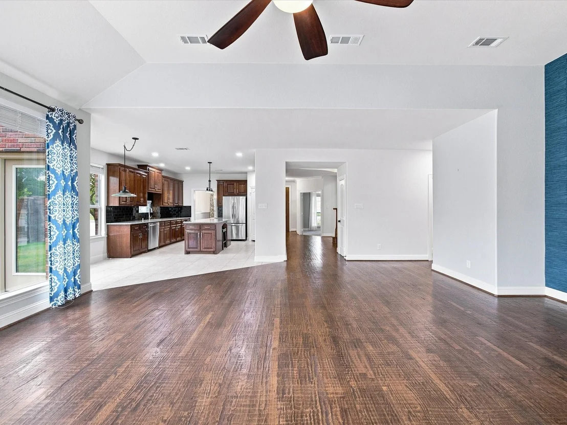 Photo of 412 Oriole Drive