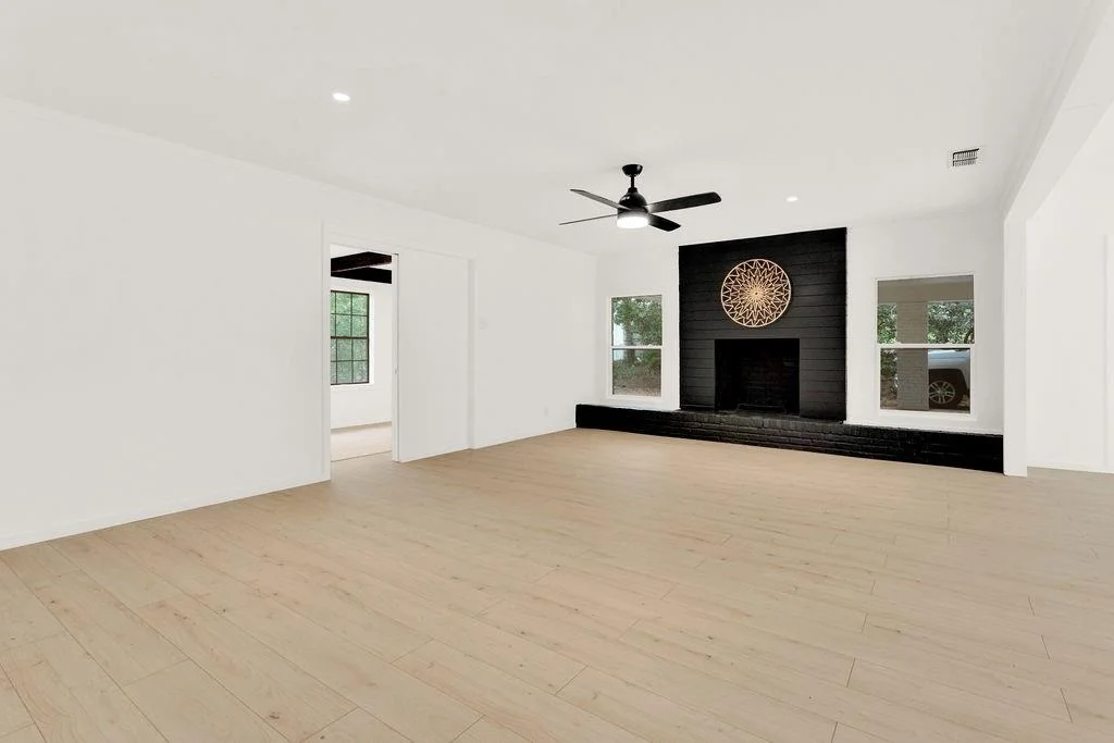 Photo of 439 N Lonestar Lane