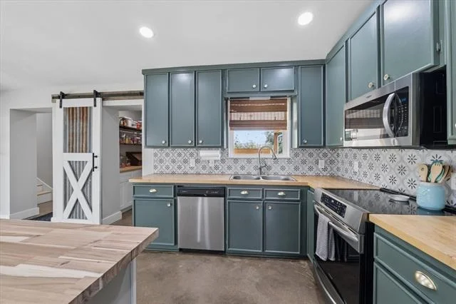 Photo of 286 Benevolence Way