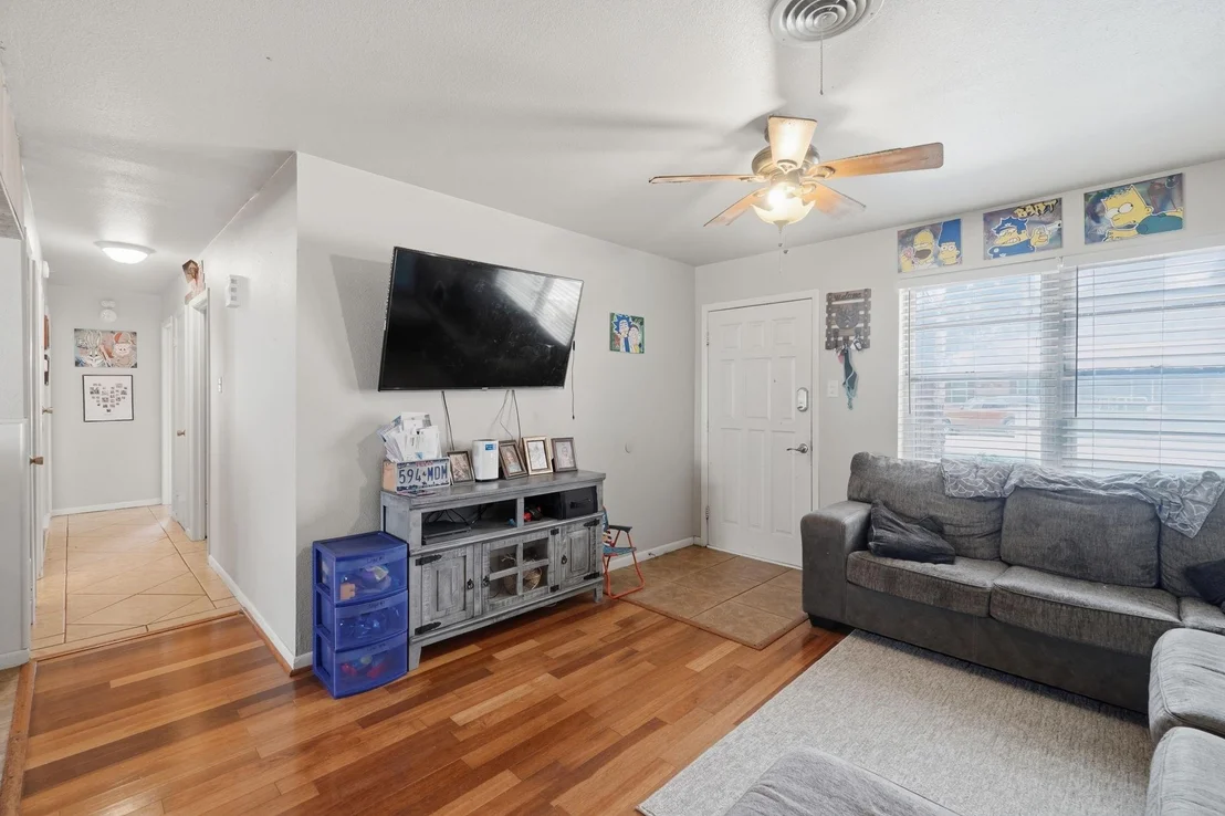 Photo of 2702 Susan Street