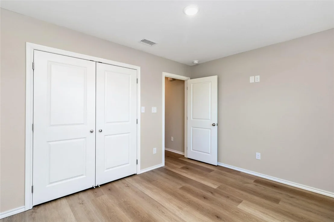 Photo of 807 Bella Blvd Street