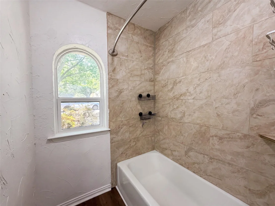 Photo of 604 Todd Court
