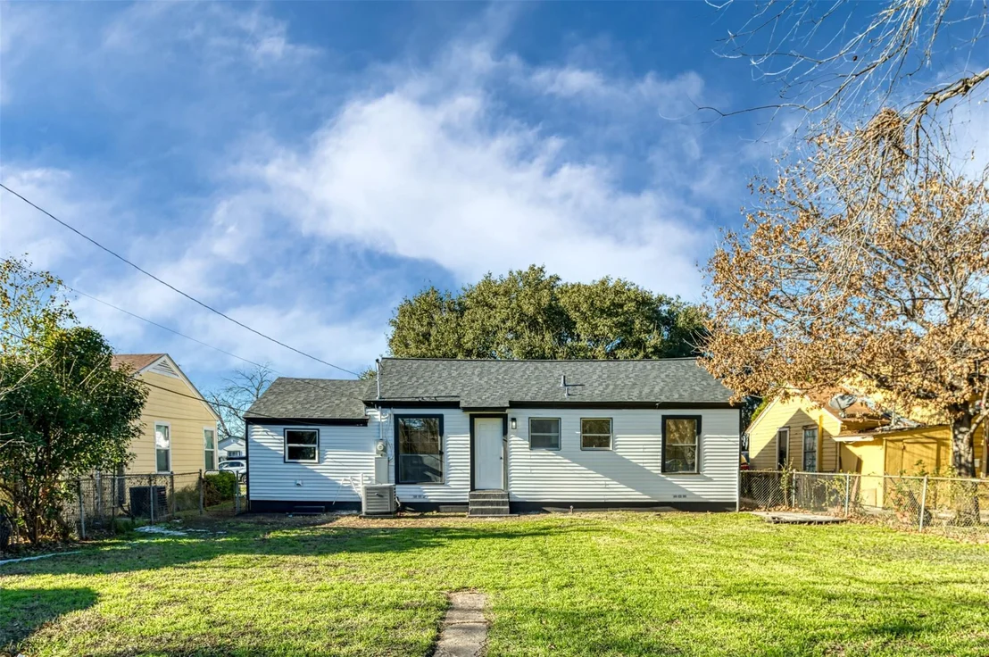 Photo of 2842 Carlson Drive