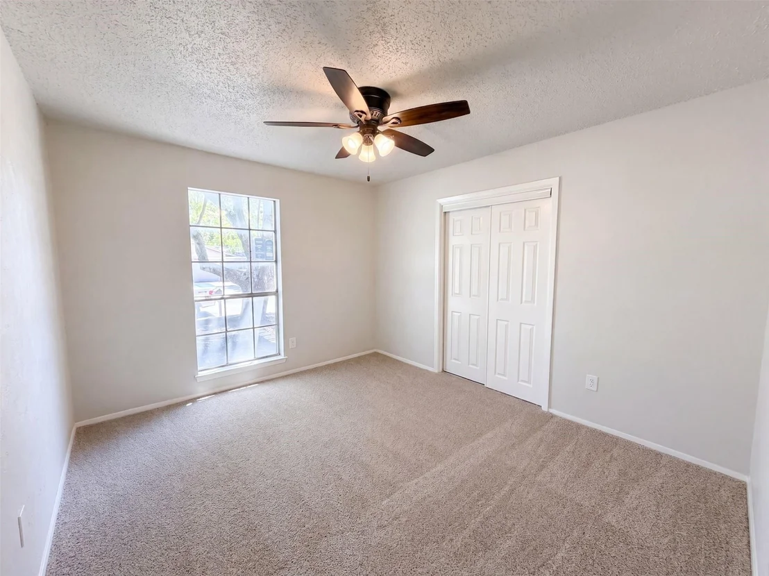 Photo of 6601 Oaklawn Drive