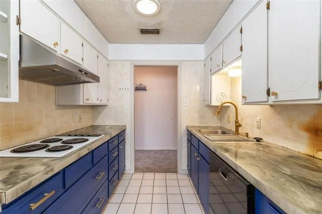 Photo of 5250 Burbank Drive