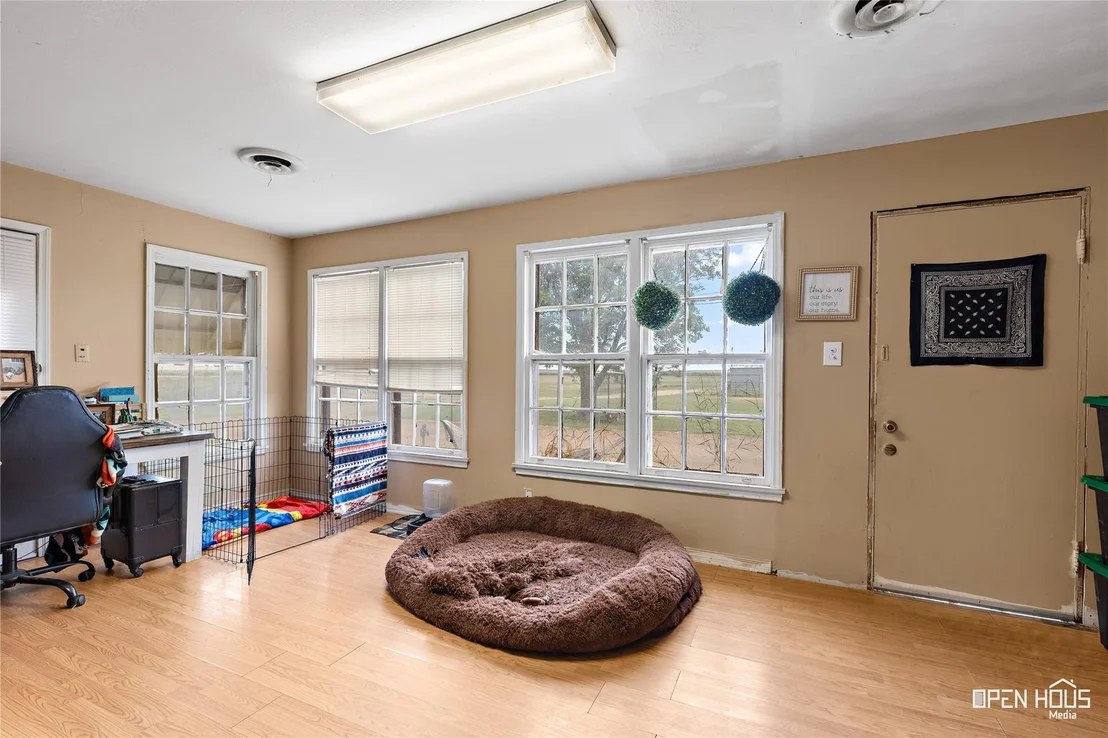 Photo of 1593 Irvin Road