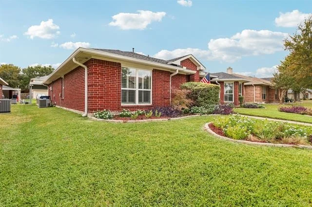 Photo of 1708 Solitude Court