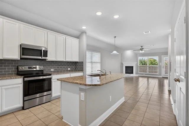 Photo of 2051 Avondown Road