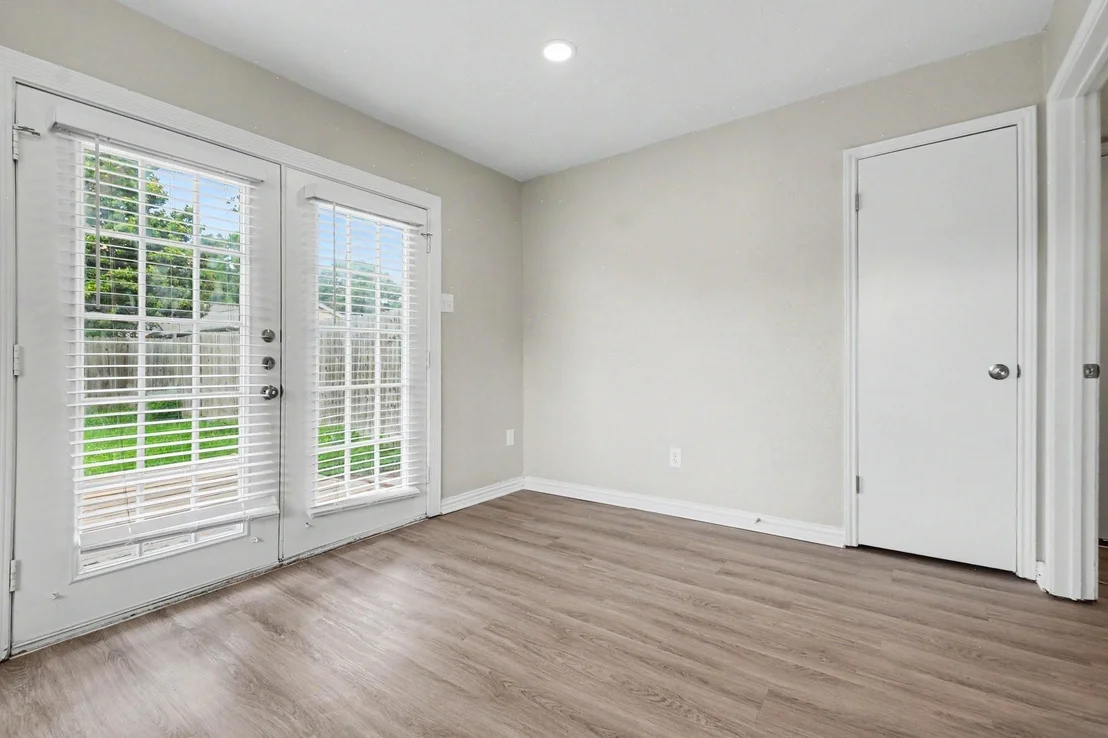 Photo of 4537 Miami Drive